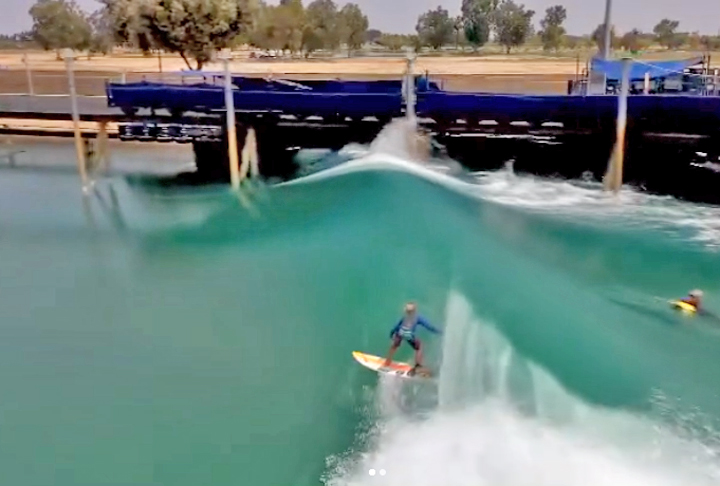 Após vários testes, foi finalizado, em 2015, o protótipo de uma piscina em escala real no Surf Ranch, que gerava ondas com cerca de 2,4 metros de altura.