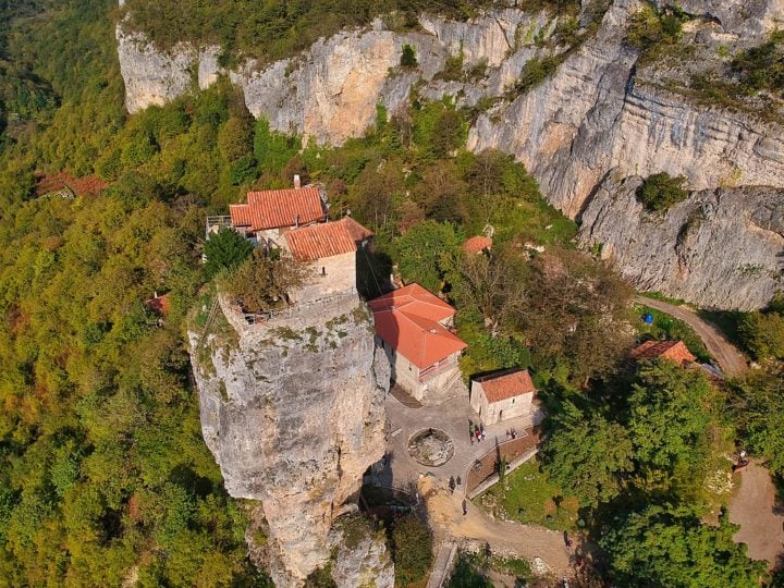 Em 2009, o lugar foi restaurado com o apoio do governo georgiano.