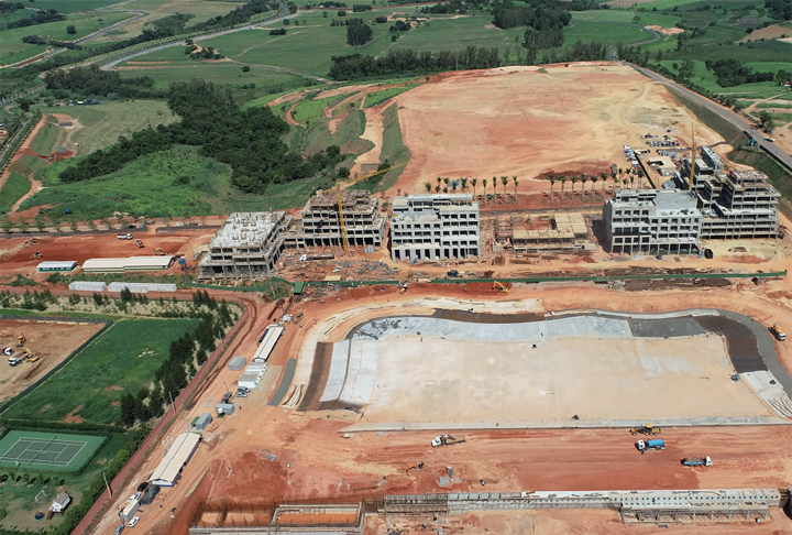 Boa Vista Village Surf Club - Porto Feliz (SP) - Brasil. Já imaginou surfar no interior? Pois bem. No Boa Vista Village Surf Club, em Porto Feliz (SP), é possível.