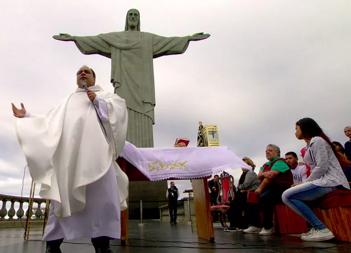 O Cristo Redentor é um lugar de peregrinação para fiéis de todo o mundo, e se tornou um símbolo da fé e da esperança.