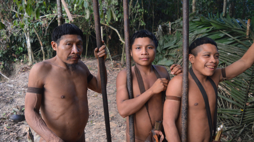 Aparelhos que recitam mensagens bíblicas foram encontrados entre o povo Korubo