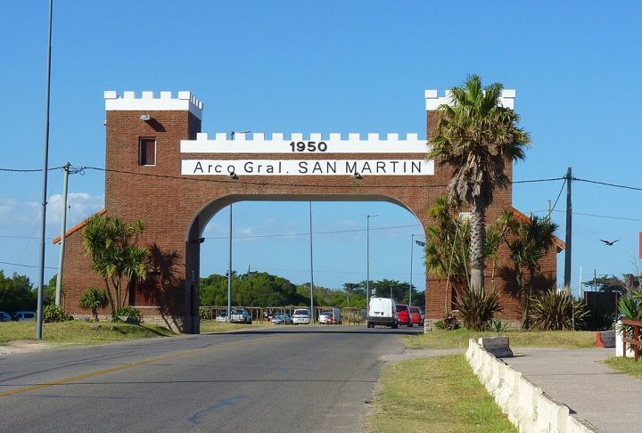 Situada às margens do Mar Argentino, no Oceano Atlântico, Miramar é conhecida por suas belas praias e clima ameno.