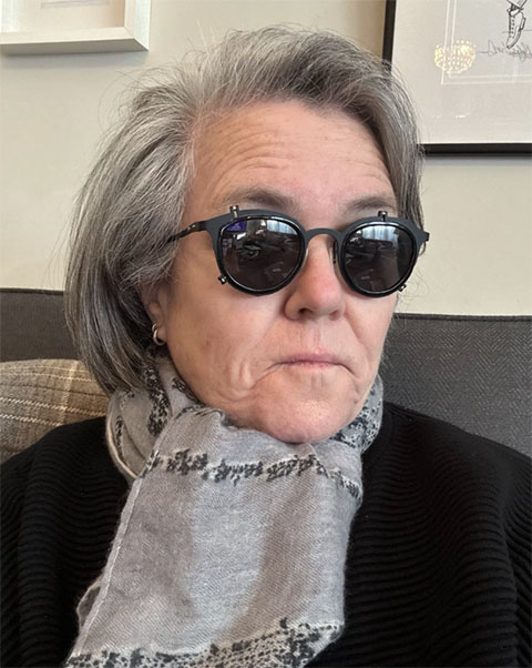 Devido ao fato de Rosie O'Donnell não ser do interesse de nosso grande país, estou pensando seriamente em tirar sua cidadania, escreveu Trump em sua plataforma Truth Social.