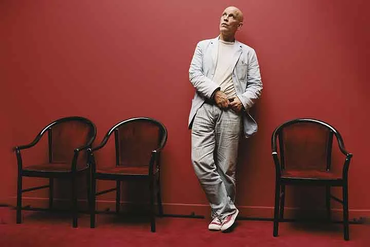 Discreto em relação à vida pessoal, Malkovich é casado com a atriz francesa Nicoletta Peyran desde 1989. O casal tem dois filhos. 


