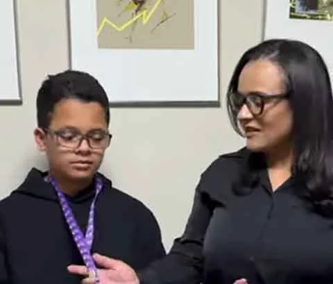 Mundialmente, há cerca de 7 mil a 8 mil tipos diferentes de doenças raras catalogadas - sendo 80% de origem genética, e as demais causadas por infecções, disfunções metabólicas, imunológicas ou ambientais.
