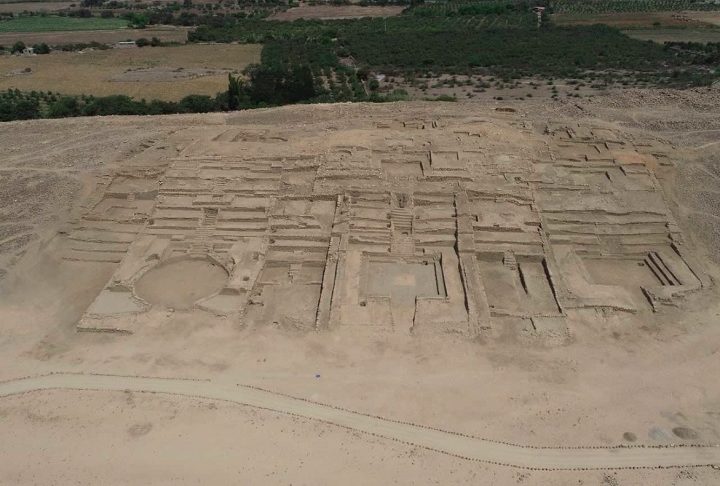 Um grupo de pesquisadores revelou a descoberta de uma cidade histórica com cerca de 3.500 anos localizada no norte do Peru, na província de Barranca.