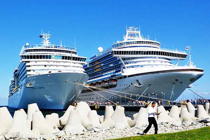 Com paisagens que vão de praias tropicais a cidades históricas, os itinerários sul-americanos oferecem aos viajantes experiências únicas, combinando conforto e aventura. Veja cidades que recebem os navios com frequência fora do Brasil As brasileiras estão em outra galeria.
