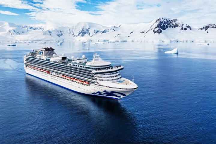 Buenos Aires, Argentina: A capital argentina combina charme europeu e cultura latina, sendo uma escala frequente para cruzeiros que navegam pelo Atlântico Sul.