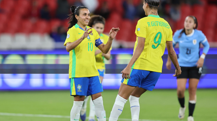 Marta e Amanda Gutierres marcaram, Brasil venceu o Uruguai por 5 a 1 e irá enfrentar a Colômbia na final da Copa América Feminina. 
