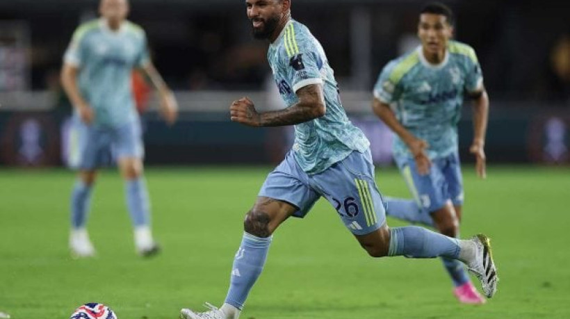 Meio-campista brasileiro deve deixar o clube em breve; diretoria considera saída inevitável após nova polêmica nos bastidores