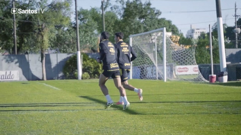 Santos volta aos treinos de olho no Juventude