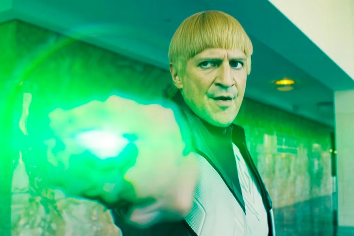 No filme, Gardner é interpretado por Nathan Fillion. O ator já havia dublado o herói em diversos longas de animação da DC, além de ter feito a série Castle.