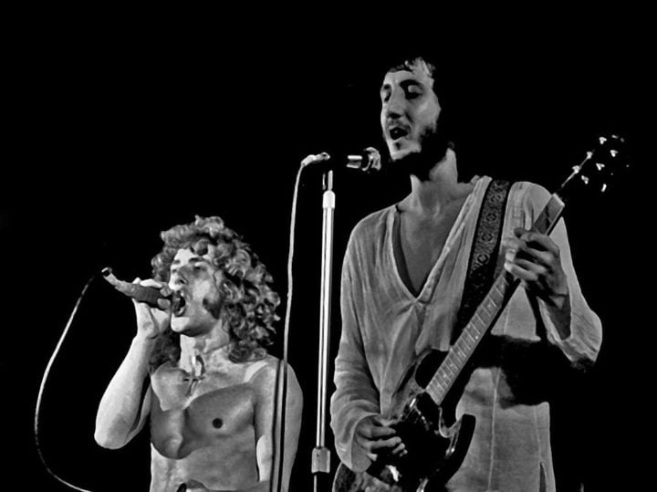 Uma das bandas de rock mais influentes do século XX consistia no vocalista Roger Daltrey, no guitarrista Pete Townshend, no baterista Keith Moon e no baixista John Entwistle. Os dois últimos morreram em 1978 e 2002, respectivamente. 