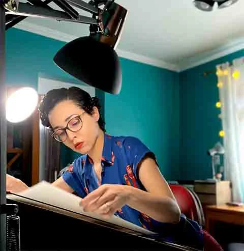 Em 2021, Bilquis colaborou com o roteirista Tom King e o colorista Matheus Lopes na minissérie “Supergirl: A Mulher do Amanhã”. A obra recebeu aclamação da crítica e foi indicada ao Prêmio Eisner 2022 como melhor série limitada. Além disso, foi anunciada como inspiração para um filme da DC que tem lançamento previsto para 2026. 
