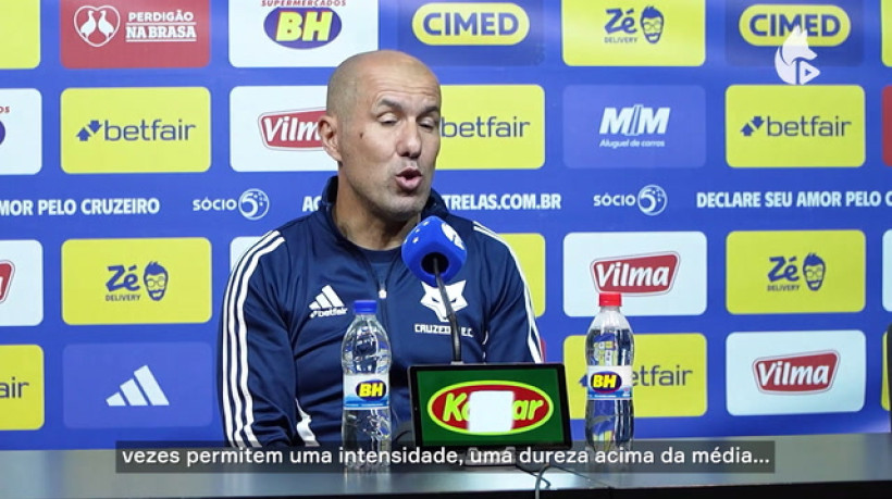 Leonardo Jardim: 'Se fosse o Fagner, era vermelho direto'