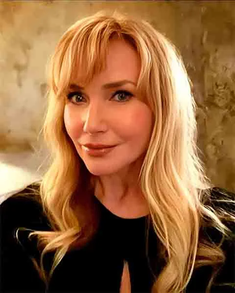 Após as gravações de “Negócio Arriscado”, Rebecca De Mornay e Tom Cruise tiveram um envolvimento amoroso, com um namoro que durou cerca de três anos.
