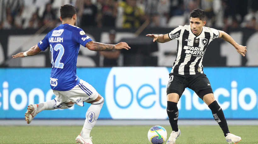 Botafogo e Cruzeiro se enfrentam hoje, 3. pelo Brasileirão. 