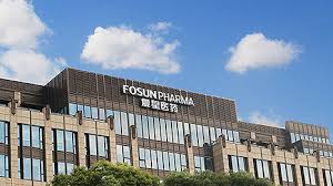 Farmacêutica e Biotecnologia – Empresas desenvolvem vacinas e medicamentos inovadores. Polo global de biotecnologia e produção de insumos médicos, atraindo investimentos.