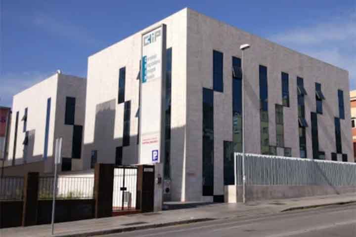 Para o nosso grupo hospitalar, é uma honra colaborar na conservação de uma imagem tão querida pelos cidadãos. Esta é uma importante contribuição para a preservação do patrimônio artístico e devocional da nossa cidade, declarou Virginia Grando, diretora do Território Sul dos Hospitais HM Málaga. 
