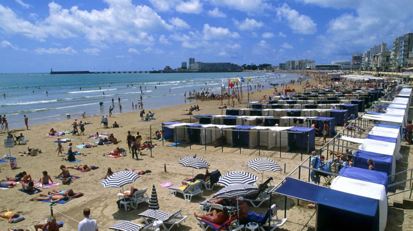 Les Sables d&rsquo;Olonne, cidade localizada no litoral Franc&ecirc;s, multa turistas por vestimentas consideradas impr&oacute;pria 