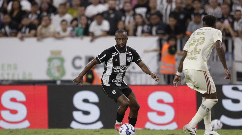 Dieguinho, volante do Ceará, durante jogo contra o Flamengo