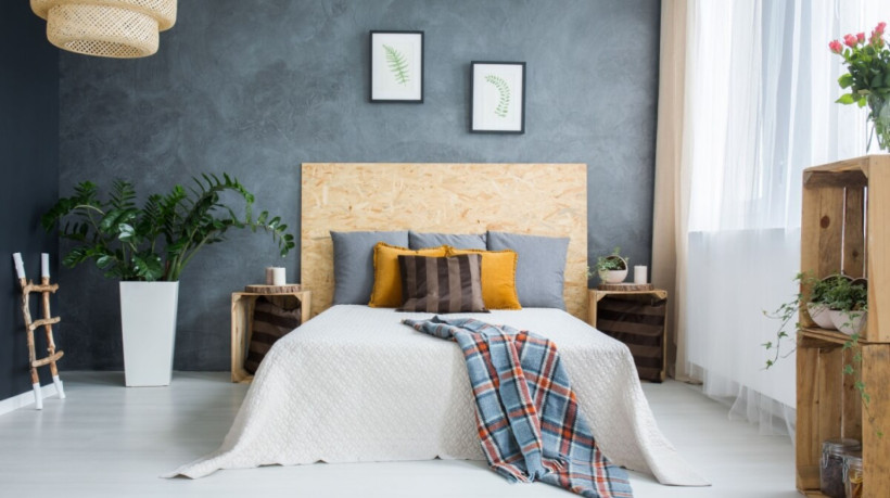 A área do amor, segundo o Feng Shui, costuma estar localizada no canto superior direito da casa ou do quarto (Imagem: Ground Picture | Shutterstock)