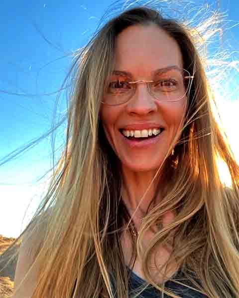 De acordo com os criadores de Cobra Kai, houve um esforço para trazer Swank de volta ao universo da franquia. No entanto, a atriz estava em um momento pessoal e profissional que não permitia o retorno, visto que foi mãe de gêmeos.  