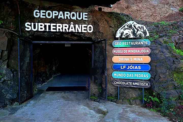 O Geoparque, aliás, é um passo importante para o reconhecimento internacional da região. O objetivo é integrar Ametista do Sul a uma rede de locais que valorizam sua geodiversidade como patrimônio científico e cultural.