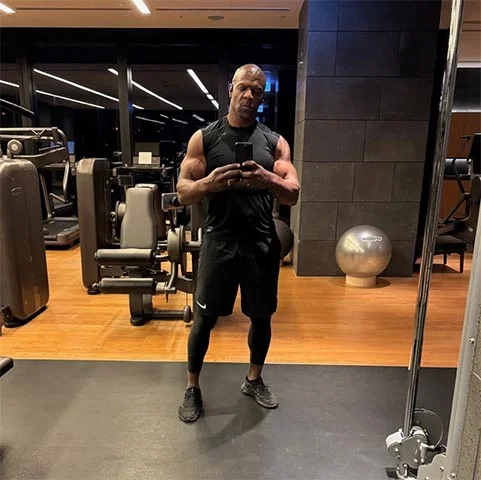 Ele se aposentou do esporte em 1997 para seguir uma carreira no entretenimento. Na ocasião, estreou como ator no programa de esportes radicais Battle Dome. 