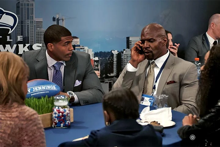 Em A Grande Escolha (Draft Day), Terry Crews interpreta Earl Jennings, um dos jogadores avaliados pelo gerente geral do time de futebol americano, Sonny Weaver Jr., no dia do draft. 