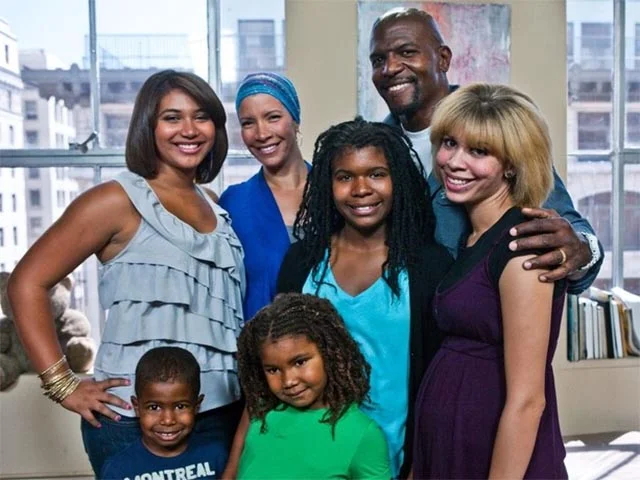 The Family Crews foi um reality que acompanhava a vida do ator Terry Crews, sua esposa Rebecca e seus filhos. O programa, exibido por duas temporadas em 2010 e 2011, abordou a dinâmica familiar, fé, gravidez e o nascimento da neta do ator.