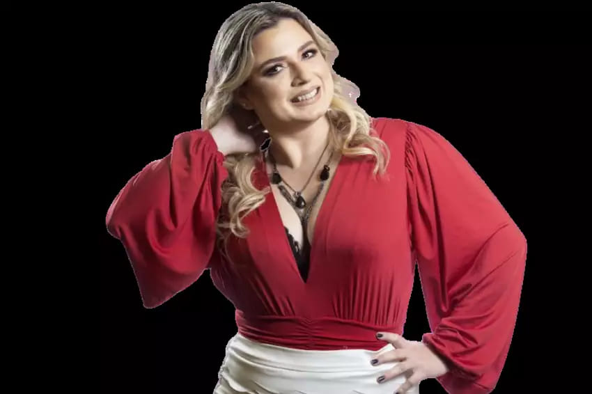 A cena marcará o despertar do sonho musical da protagonista Agrado, ainda criança. Ao longo da trama, Marília seguirá como inspiração para a personagem, que manterá fotos da artista e cantará Sem Sal em uma performance. A novela busca celebrar o legado da cantora por meio da trajetória da protagonista.

