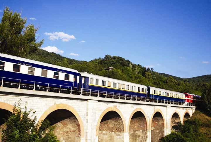 A exclusividade é tanta que são apenas 24 vagas com preços que partem de R$ 56 mil por pessoa! Que tal?