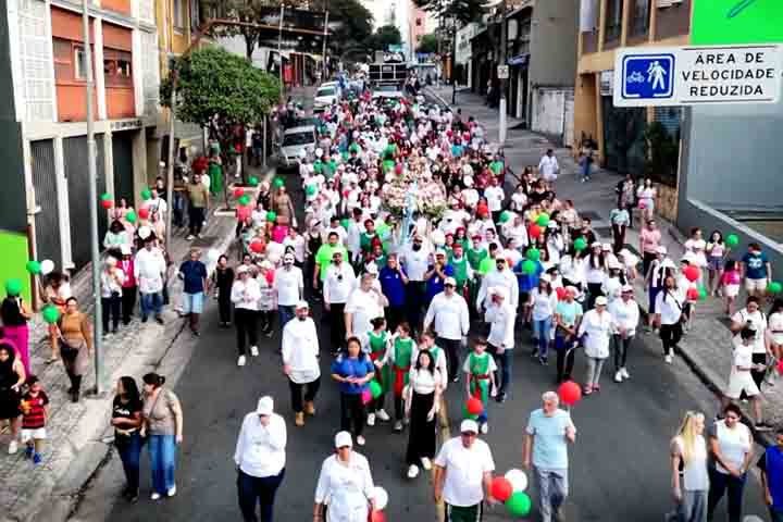 Os habitantes da região acreditaram tratar-se de um sinal divino, e a imagem passou a ser venerada como a Achiropita — a que apareceu sem intervenção humana.


