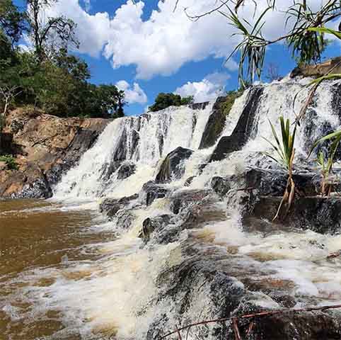 Bem verdade: ela é, sim, uma cidade pequena e tranquila. Sua importância, no entanto, vai simplesmente muito além de seu tamanho.