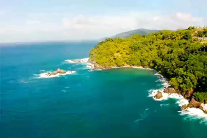 A Jamaica é hoje uma das nações mais influentes da região do Mar do Caribe, no continente americano, não por seu tamanho, mas por sua voz poderosa, que ecoa por meio da música, do esporte, da religião e da força de seu povo.
