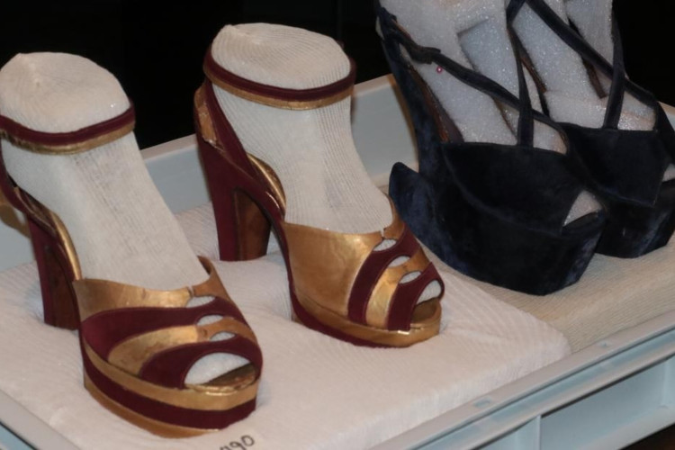 O Museu Carmen Miranda, no Rio de Janeiro, conta com pares de sapatos da estrela em seu acervo