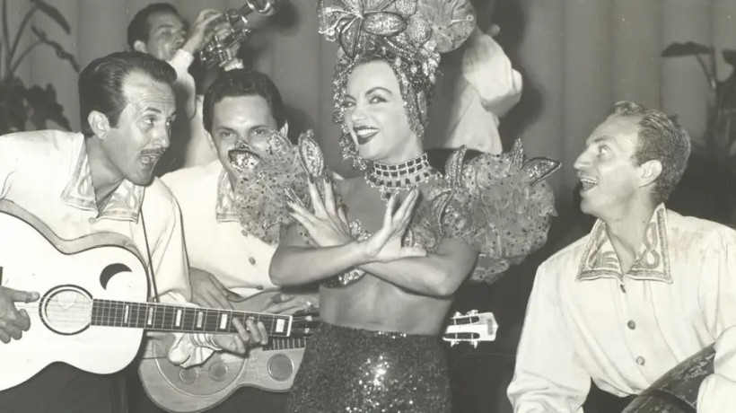 Carmen Miranda e o Bando da Lua em cena do filme americano 