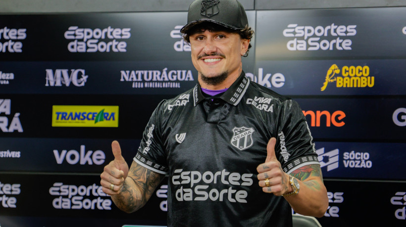 Fortaleza, CE, BR 06.08.25  - Apresentação do Jogador Vina no Ceará Sporting Club (Fco Fontenele/O POVO)