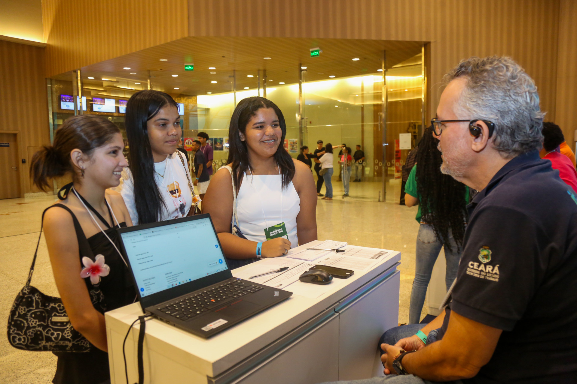 FORTALEZA-CE BRASil - 06.08.2025- Agosto da juventude da FDR no Teatro Fio Mar  ((João Filho Tavares O Povo)