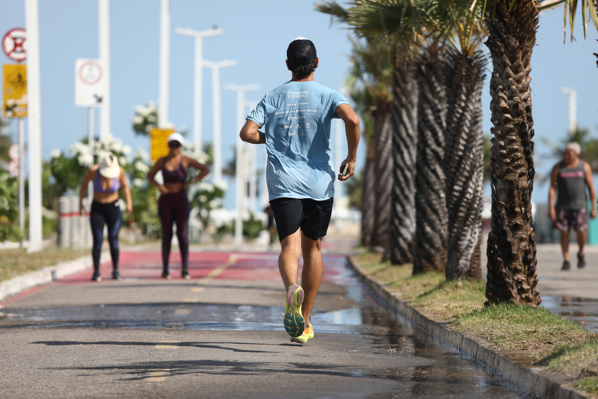 Beira Mar reúne milhares de corredores todos os dias, principalmente no início da manhã (Foto: FÁBIO LIMA)