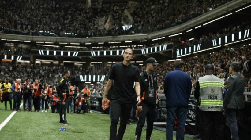 Promessa da Gávea e reforço atual desperdiçam penalidades e Rubro-Negro cai diante do Atlético na Copa do Brasil