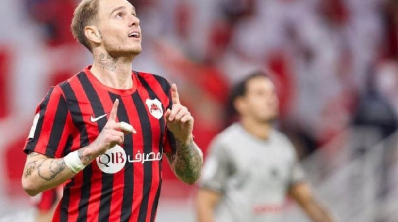 Imortal espera concluir o negócio após o clube qatari acertar com um substituto e que agentes do atacante consigam a liberação