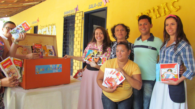 Baú de Leitura entrega 1500 livros em comunidades periféricas de Fortaleza                               