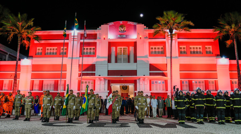 FORTALEZA-CE, BRASIL, 08-08-2025: Cerimônia de comemoração do Centenário do Corpo de Bombeiros, com a presença da autoridades e inauguração do Museu do Corpo de Bombeiros. (Foto: Fernanda Barros/ O Povo)