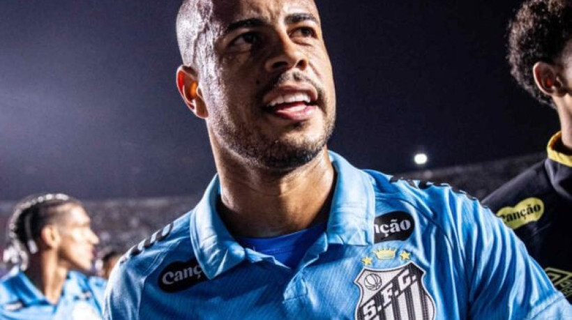 Mayke ganha concorrência com Igor Vinicius e deve ser titular diante do Cruzeiro, neste domingo (10), pela 19ª rodada do Brasileirão