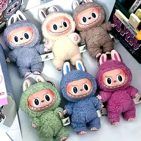 Essa recomendação oficial de público baseia-se no caráter colecionável do produto. Ou seja, eles não são considerados brinquedos infantis típicos. 
