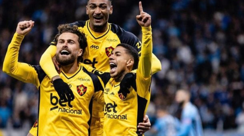 Time gaúcho perde para o Leão da Ilha, com gol de Matheusinho e torcida sai na bronca com Mano Menezes e demais jogadores na Arena