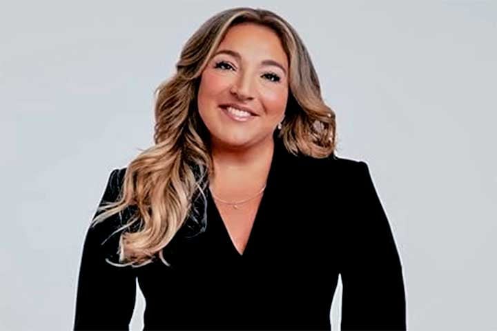 A britânica Jo Frost, que ficou célebre ao liderar o reality show “Supernanny”, revelou que foi diagnosticada com uma grave doença que já colocou sua vida em perigo diversas vezes. 
