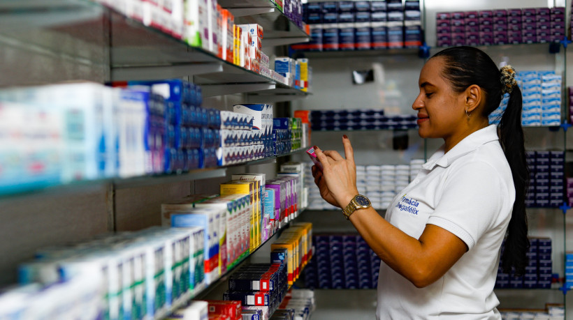 A venda dos artigos farmac&ecirc;uticos, m&eacute;dicos, ortop&eacute;dicos, de perfumaria e cosm&eacute;ticos foi as que mais cresceram no Cear&aacute; em 2025
